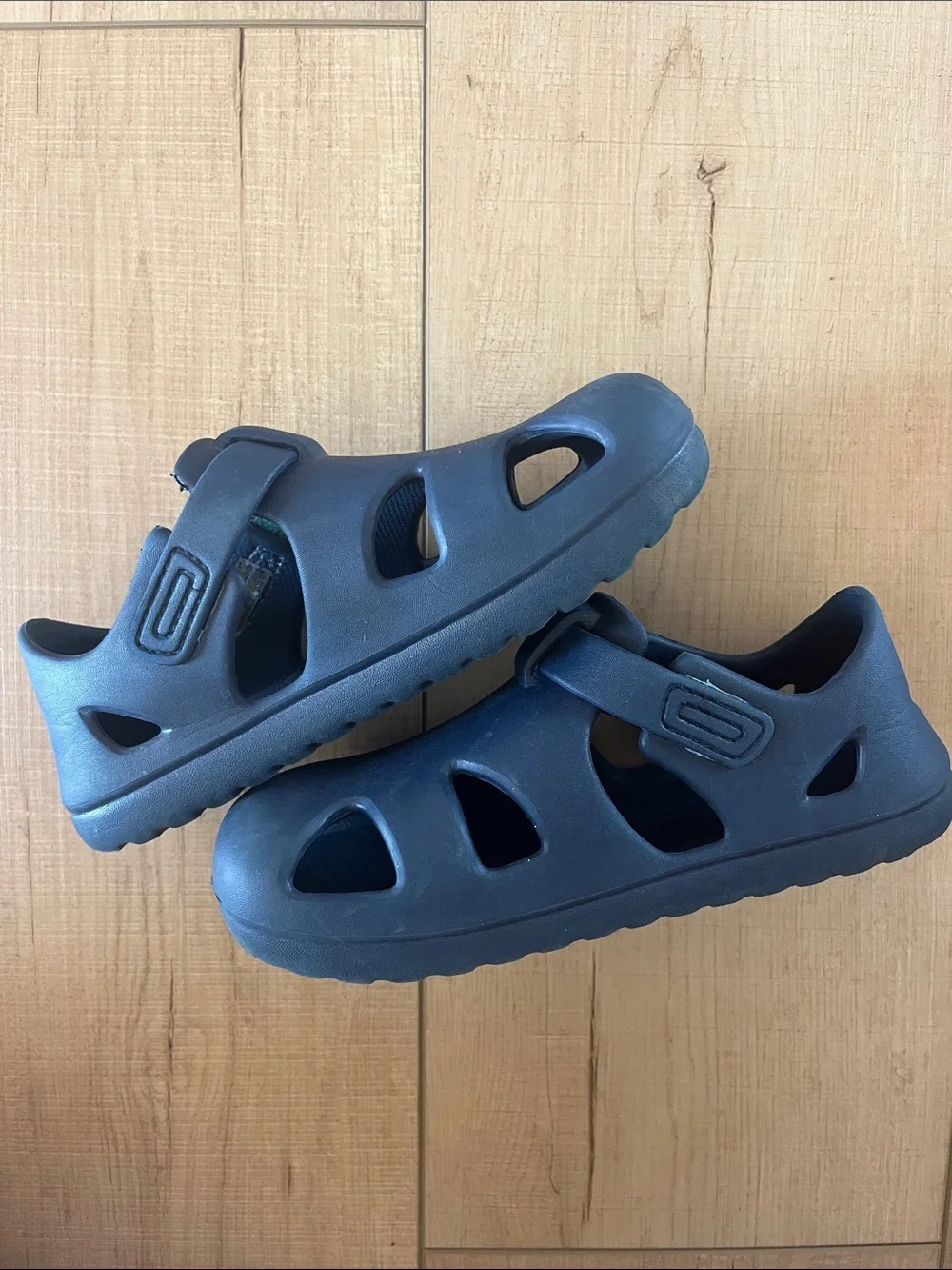 Ten Little Splash Sandals